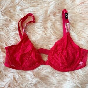 NEW Victoria's Secret Vibrant Pink Lace Bra 34B